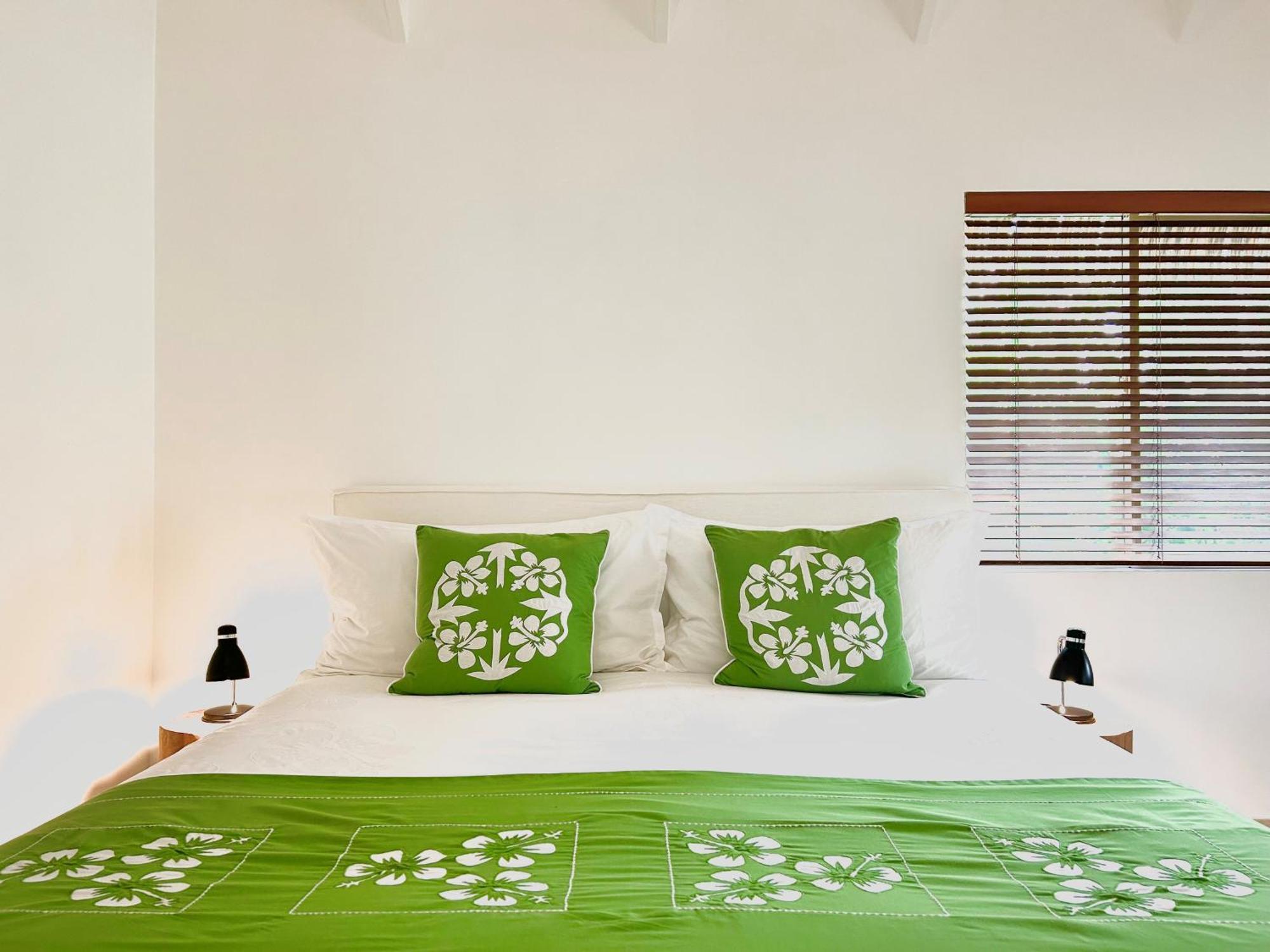 Motu Beachfront Art Villas Раратонга Экстерьер фото